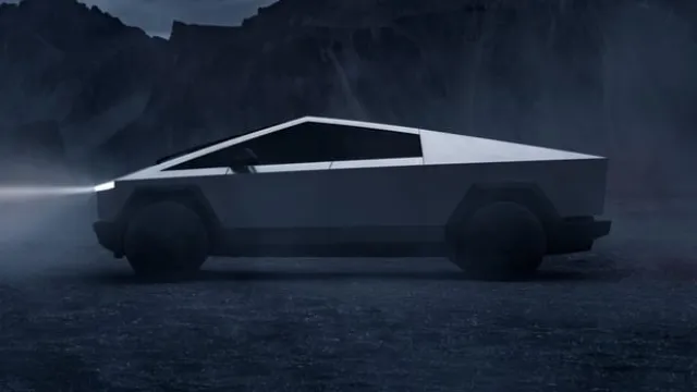 Tesla Cybertruck az úton